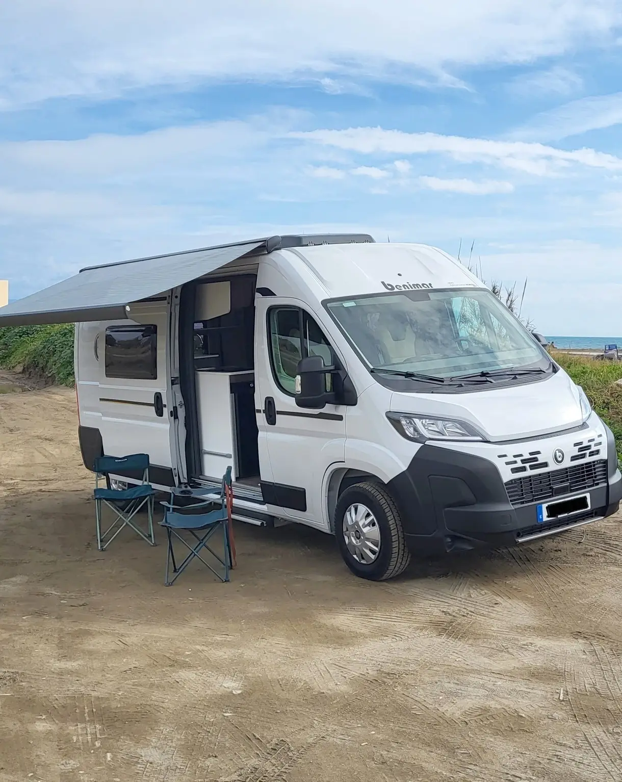 Rent Camper Beach in Málaga, ES - view 1