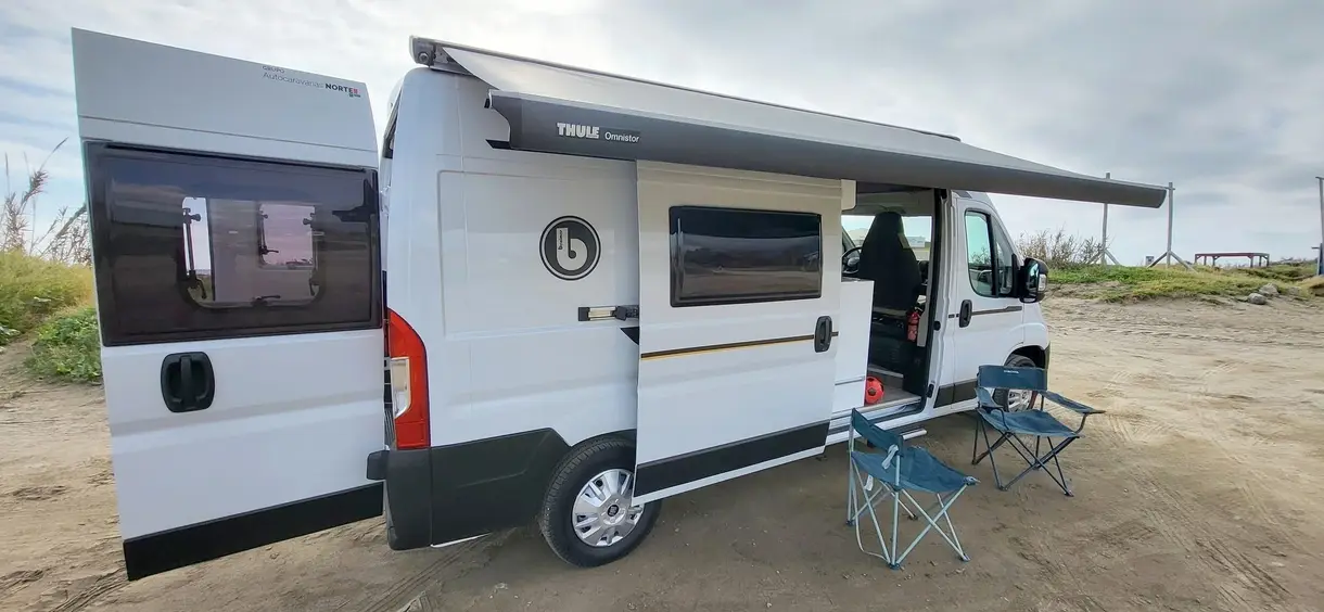 Rent Camper Beach in Málaga, ES - view 22