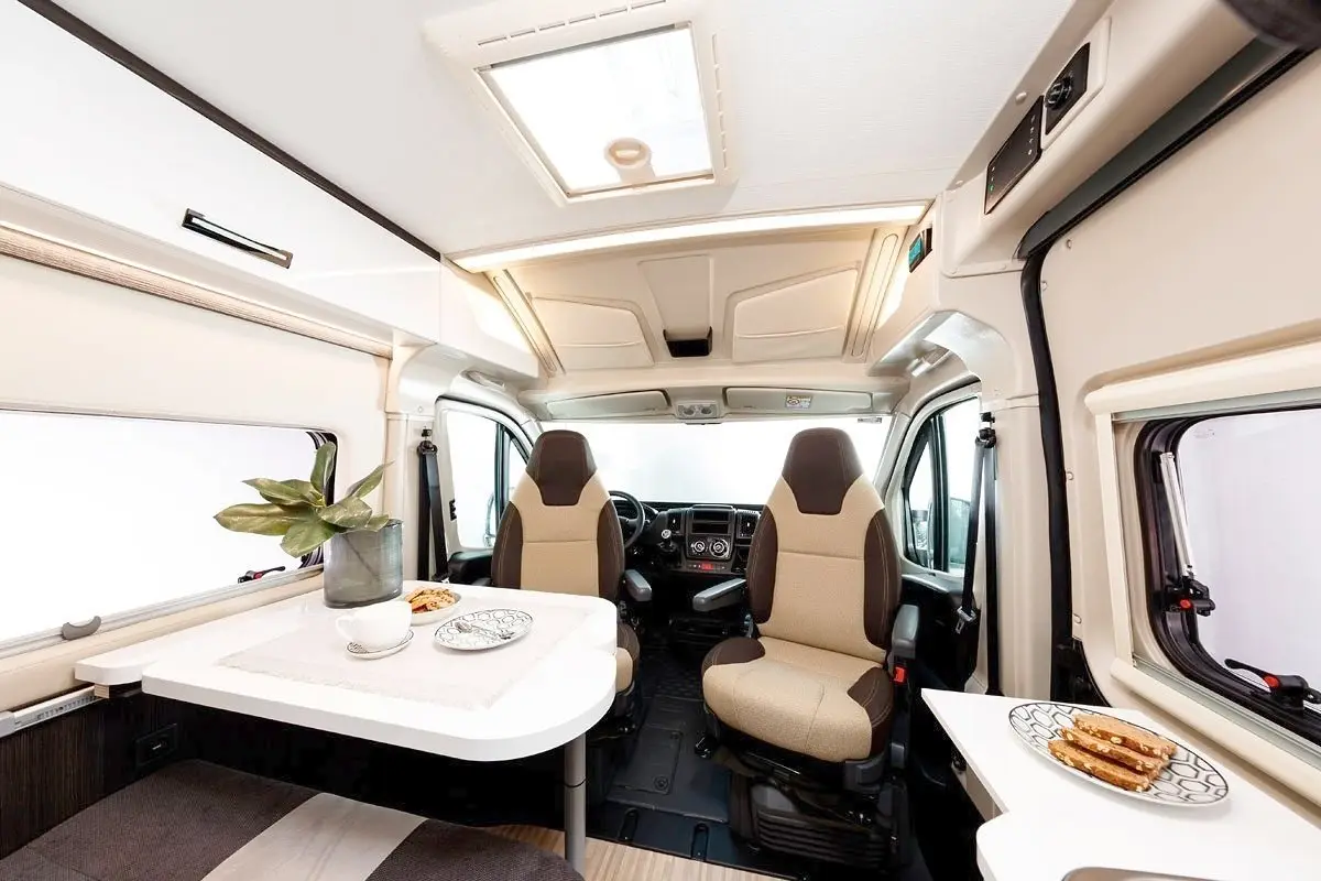 Rent Camper Sunrise in Málaga, ES - view 7